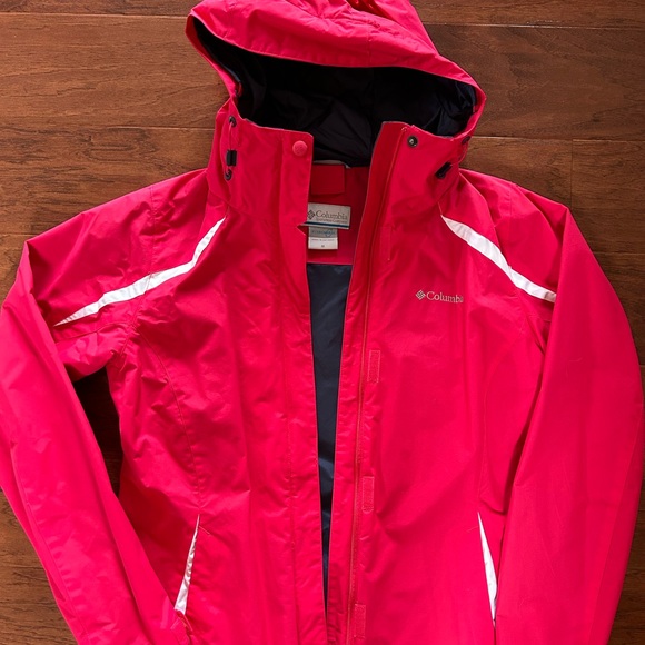 Columbia Jackets & Blazers - Women Columbia interchange hiking jacket. Like new. Size M.